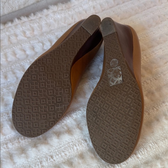 Tory Burch Women Shoes 👠- Size : 7.5 - Picture 5 of 10